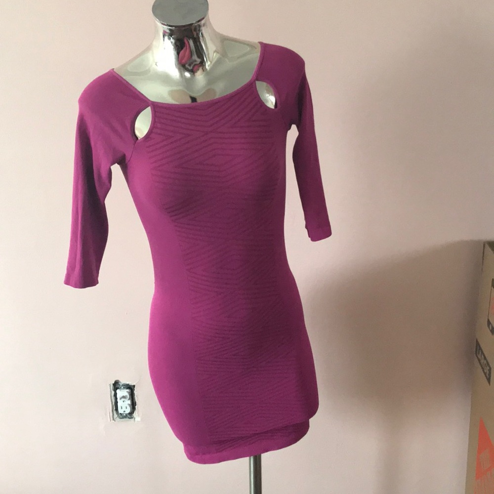 Bodycon dress w/ back cut out details